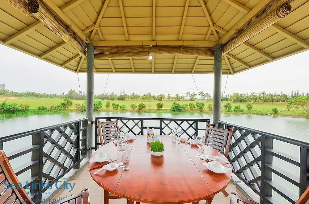 Sea Links Villa Phan Thiet 0*,